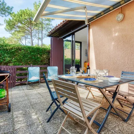 Les Pins-13 By Interhome